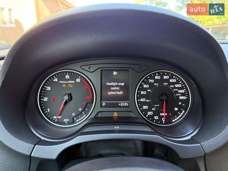 Седан Audi A3 2015 в Одессе