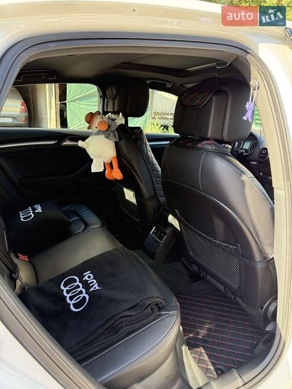 Седан Audi A3 2015 в Одессе