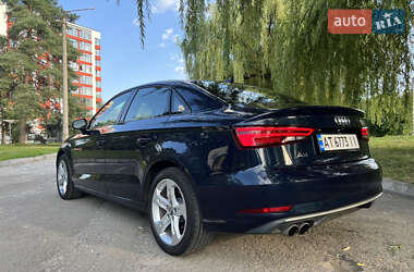 Седан Audi A3 2017 в 