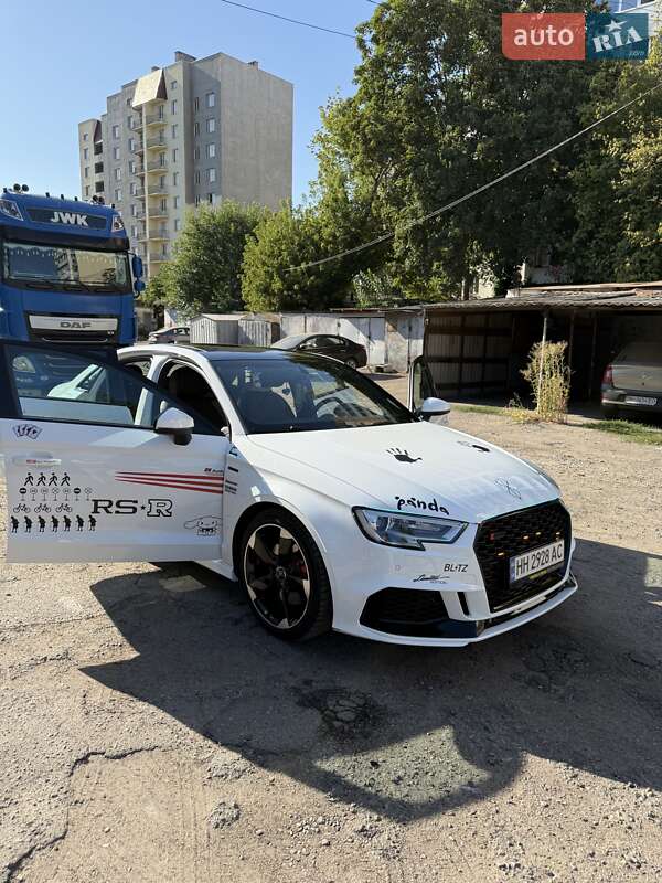 Седан Audi A3 2015 в Одессе