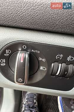 Хэтчбек Audi A3 2011 в 