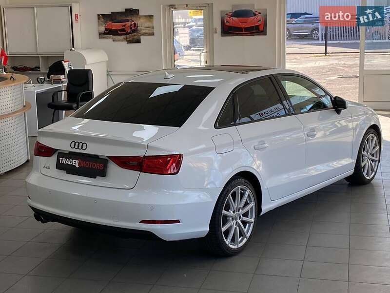 Седан Audi A3 2015 в Києві