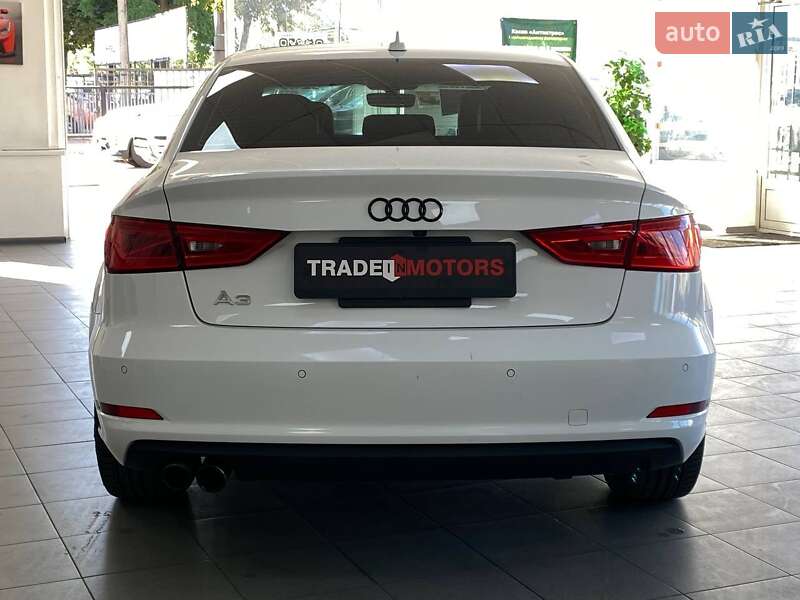 Седан Audi A3 2015 в Києві