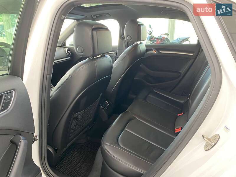 Седан Audi A3 2015 в Києві