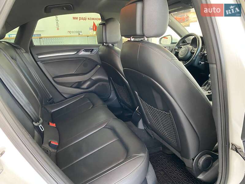 Седан Audi A3 2015 в Києві