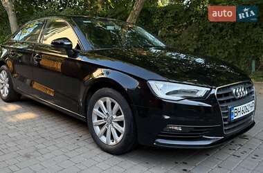Седан Audi A3 2015 в Одессе