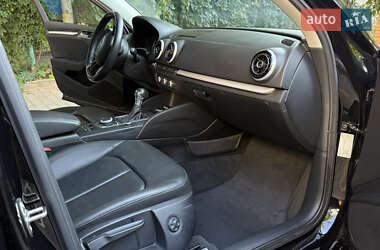 Седан Audi A3 2015 в 