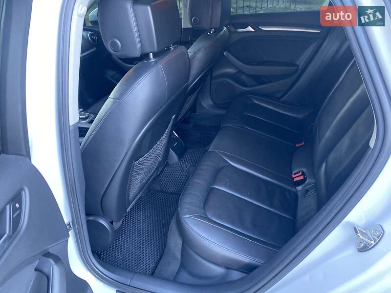 Седан Audi A3 2015 в Балаклее