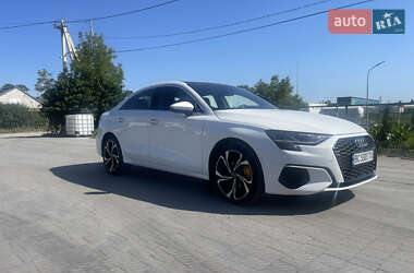Седан Audi A3 2021 в 