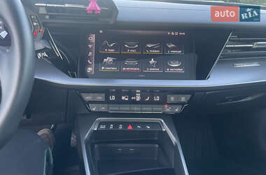 Седан Audi A3 2021 в 