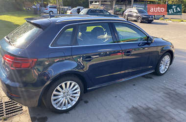 Хэтчбек Audi A3 2017 в 