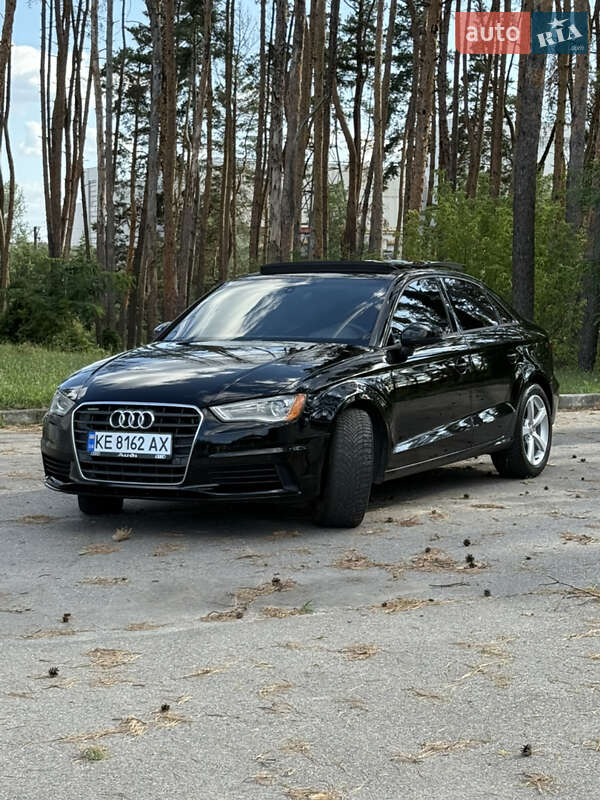 Седан Audi A3 2015 в Харькове