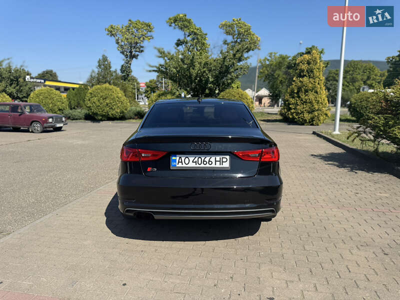 Седан Audi A3 2014 в Виноградове