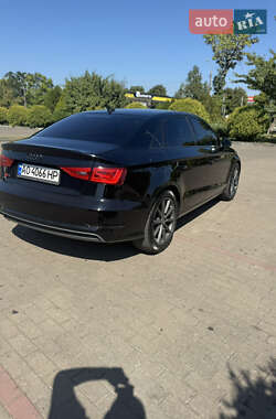 Седан Audi A3 2014 в 