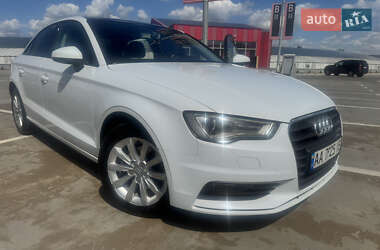 Седан Audi A3 2015 в 