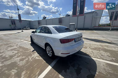 Седан Audi A3 2015 в 