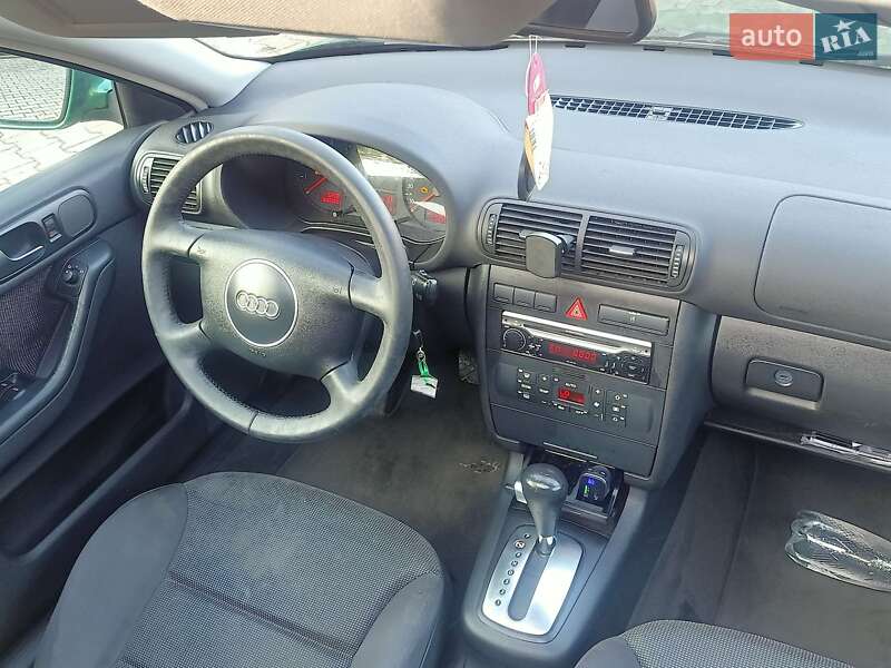Хетчбек Audi A3 2001 в Надвірній
