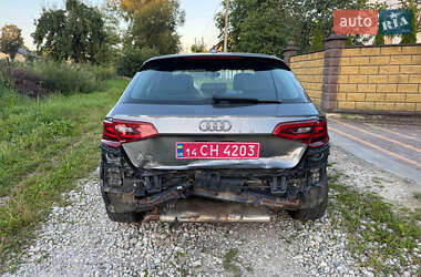 Хэтчбек Audi A3 2016 в 