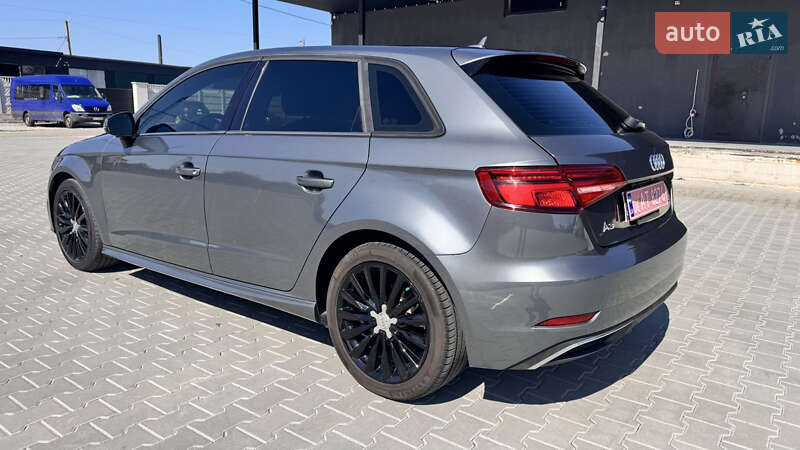 Хэтчбек Audi A3 2017 в Житомире
