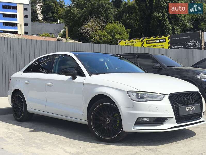 Седан Audi A3 2016 в Киеве