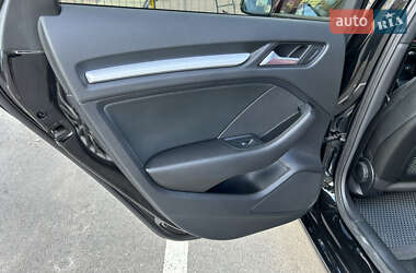 Хэтчбек Audi A3 2018 в 