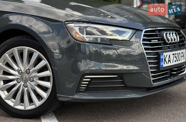 Хэтчбек Audi A3 2016 в 