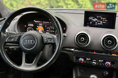 Хэтчбек Audi A3 2016 в 