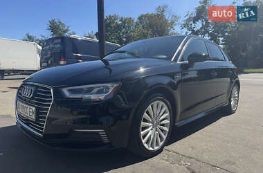 Хетчбек Audi A3 2016 в Києві