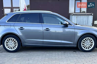 Хэтчбек Audi A3 2015 в 