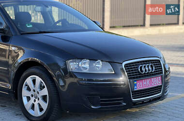 Хэтчбек Audi A3 2005 в 