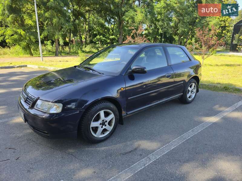Хетчбек Audi A3 1999 в Вишгороді