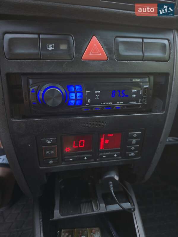 Хетчбек Audi A3 1999 в Вишгороді