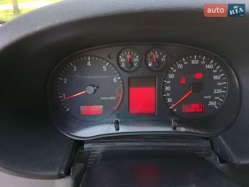 Хетчбек Audi A3 1999 в Вишгороді