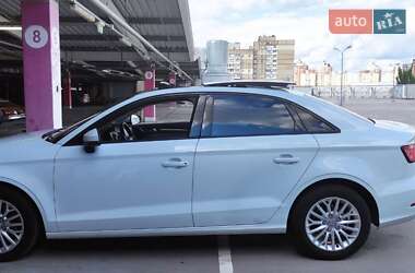 Седан Audi A3 2016 в 