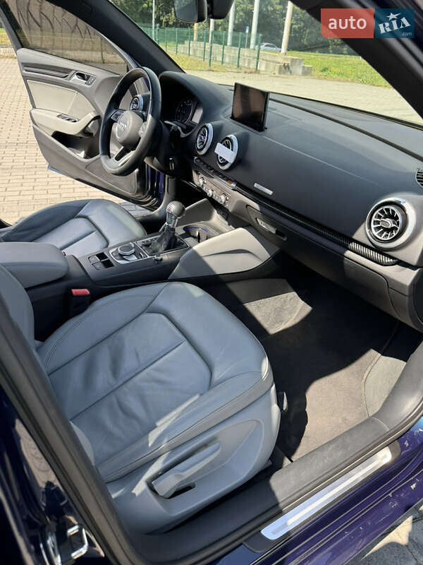Седан Audi A3 2017 в Львові
