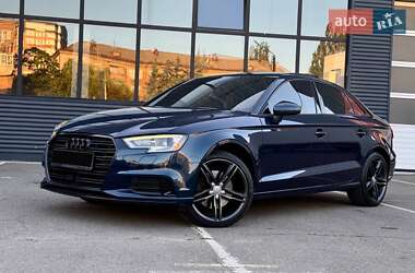 Седан Audi A3 2016 в 