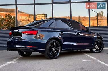 Седан Audi A3 2016 в 