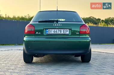 Хэтчбек Audi A3 2000 в 