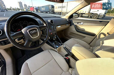 Хэтчбек Audi A3 2006 в 