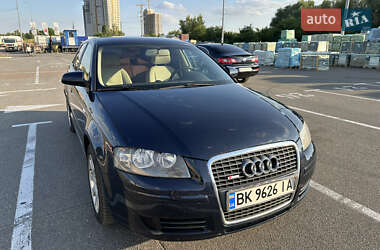 Хэтчбек Audi A3 2006 в 