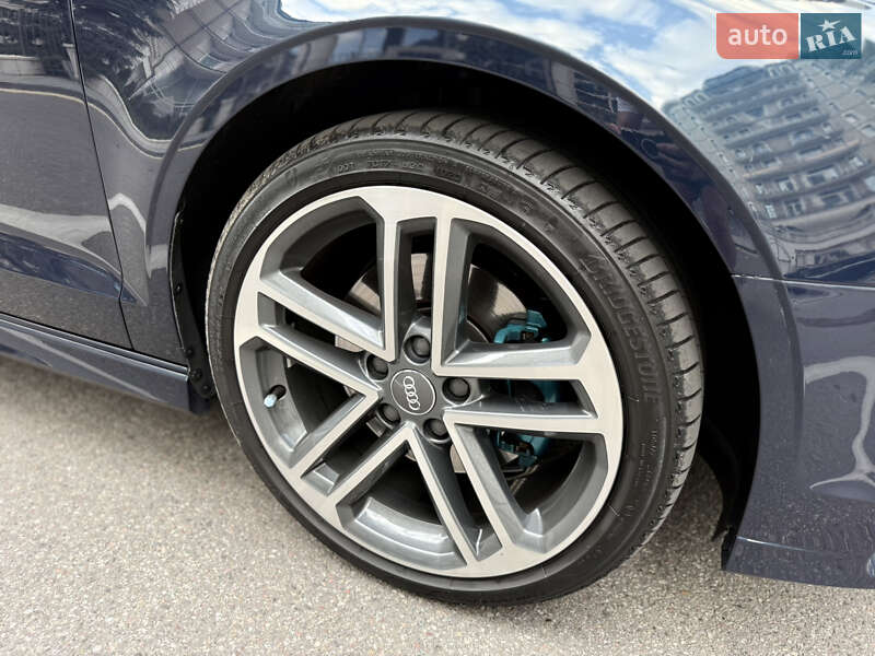 Седан Audi A3 2018 в Киеве фото 29 Седан Audi A3 2018 в Киеве