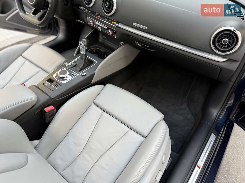 Седан Audi A3 2018 в Киеве фото 59 Седан Audi A3 2018 в Киеве