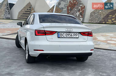 Седан Audi A3 2015 в 