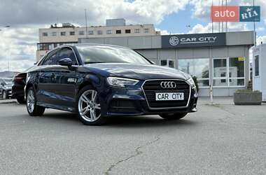 Седан Audi A3 2019 в Киеве