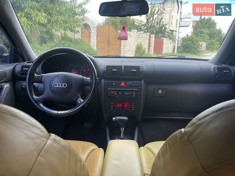 Хетчбек Audi A3 2000 в Тернополі