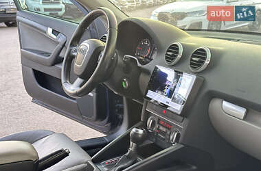 Хэтчбек Audi A3 2012 в 