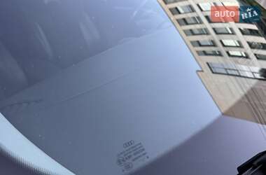 Хэтчбек Audi A3 2016 в 