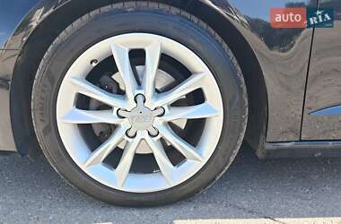 Хэтчбек Audi A3 2015 в 