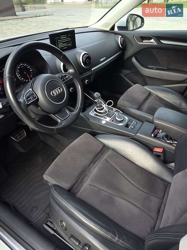 Хэтчбек Audi A3 2016 в Ахтырке