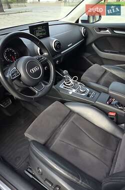 Хэтчбек Audi A3 2016 в 